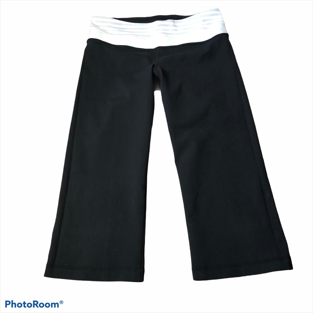 Lululemon Black cropped leggings , reversible Sz 6